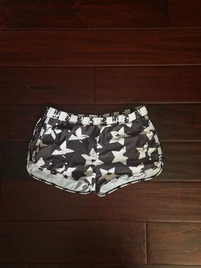 Black & White Star Print Hot Shorts